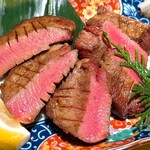 362382973 - 熟成厚切り芯タンの炭火焼き