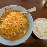 くるまやラーメン - 料理写真: