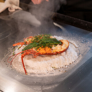 ミシュラン獲得店経験ある料理長が神戸牛丁寧に焼き上げます。