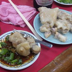 豚足のかどや - 豚足（550円）瓶ビール大（600円）