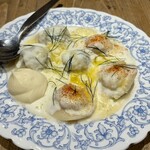 ロシア・ジョージア料理 ハチャプリ - 料理写真:ペリメニ 肉、サーモンミックス