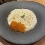 炭火とワイン - ムール貝ブイヨン リゾット　いくら添え