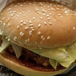 マクドナルド - 期間限定・名古屋名物手羽先風黑胡椒ジューシーチキンパーガー