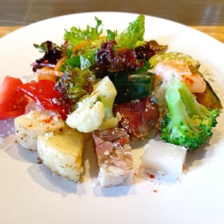 日仏食堂 さらもじ_1