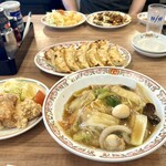 餃子の王将 - 料理写真:お料理色々