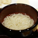 釜あげうどん はつとみ - 釜揚げ