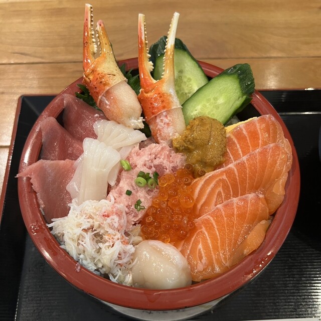 丼兵衛 二条市場店のご予約 - バスセンター前/海鮮丼 | 食べログ