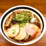 醤油と貝と麺 そして人と夢 - 料理写真: