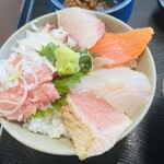 御食事処 たこ八 - ミニ海鮮丼