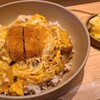 IROHA - 国産ロースカツ丼(税込1,480円)
①国産豚ロースカツ丼
店主さんのご両親が営まれていた「いろは寿司」さんの裏メニューだった国産豚ロースカツ丼、全国丼グランプリで7年連続金賞を受賞
②ポテトサラダ