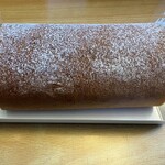 治一郎 - 料理写真:ロールケーキ1,500円。