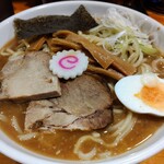 綾瀬 大勝軒 - 料理写真:中華そば950円。久しぶりの中華そば、いつもと同じく美味しくいただきました。