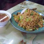 玉蘭 - レタス火山チャーハン。レタスの甘みとさっぱり感で火山チャーハンがマイルドになってます。