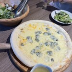 Cheese Meets Meat - 