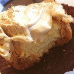 エーグルドゥース - 2種類のクリームが味を変える