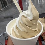 コストコ - 料理写真:ほうじ茶ソフト