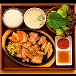 ランチサムギョプサルセット(豚バラと豚トロの２種)
