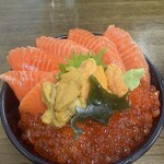 市場食堂 味処たけだ   - 