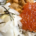 正立食堂 - ウニ・イカ・いくら丼　3,300円