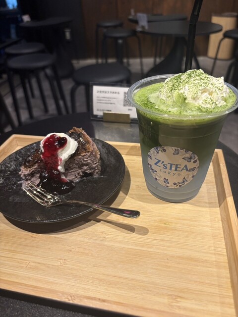 Z's TEA - Shinjuku Gyoemmae/Cafe | Tabelog