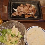 ステーキガスト - 料理写真:
