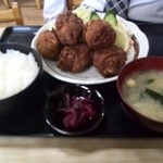 かつ美食堂 - 鳥のから揚げ定食