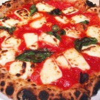 イタリアーナ エノテカ ドォーロ - マルゲリータ。