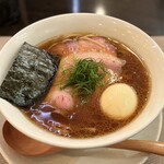MENSHO - 醤油らぁ麺 味玉のせ