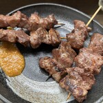 まるよし - カシラ、ハラミ（どちらも塩）