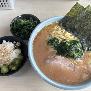 ラーメン 町田家_0