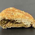 マルジュー - 料理写真:2026.05.29 (金)    コク旨マルジューカレーパン　264円（税込）