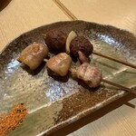 鳥料理 有明 - 5皿目軍鶏(しゃも)焼鶏
正肉・つくね