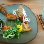 四季彩茶屋 葉菜  - ローフード　メインはナッツロールです。