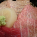 まぐろ専門店 まぐろ - 炙りのアップ