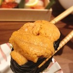 浜与志 - ウニたぷーり❤️
      これ絶対ええウニ！
      ウニ嫌いな人でも食べれるちゃうかってくらいお上品なお味やった(๑´ڡ`๑)❤️
      
      バケツ一杯食いたい。