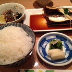 いわし煮付け＋刺身ハーフ