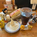 コメダ珈琲店 - 料理写真:クリームコーヒー660円+トーストモーニング(無料サービス)