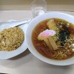 点心 - ラーメン・半チャーハン 650円