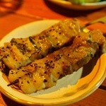 Yakitori Gareji - ③ルスツ産もち豚香味焼き