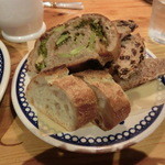 2015年3月：ライ麦パンを楽しむ(\1250)…様々な種類のライ麦パン