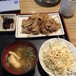 なか屋 - 生姜焼き定食 700円