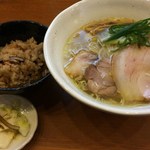 中華そば うえまち - 中華そば塩＋黒豚炊き込みご飯小