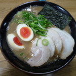 ラーメン与七 - 