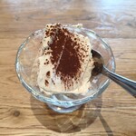 君のハンバーグを食べたい - 手作りティラミス528円(税込み)