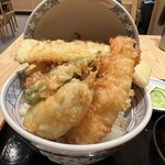 ひかり屋 - はみだしかき揚げ天丼