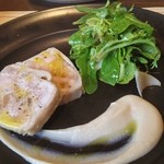 カーサ・デル・チーボ - 桜姫鶏のテリーナ ポルチーニ風味とフィナンツェーラ入り 二種類の仕立てで