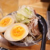 スミビトケムリ - もつ煮込み　450円　　煮卵　100円