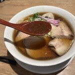 R+ 隠れ家すぎるラーメン屋 - 特製中華そば（スープ）