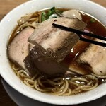 R+ 隠れ家すぎるラーメン屋 - 特製中華そば（チャーシュー）