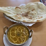 KUMARI - ナンとチキンカレー
